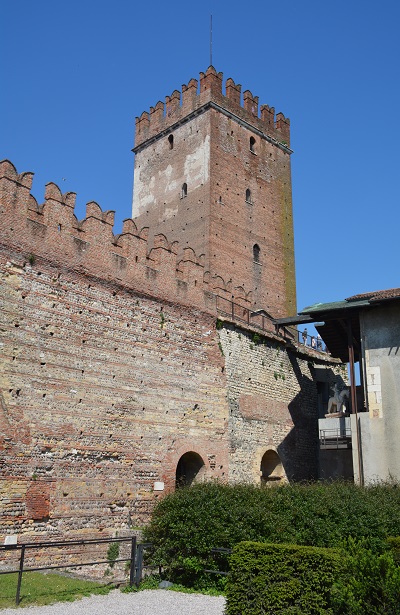 Castelvecchio enceinte