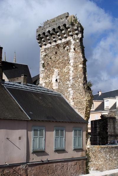 Chartres 28 porte guillaume