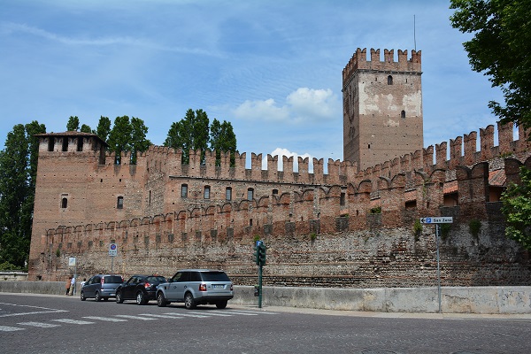 Chateau de castelvecchio 2