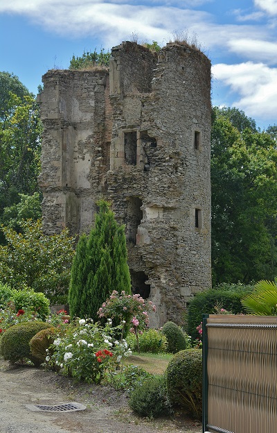 Chateau de la garnache