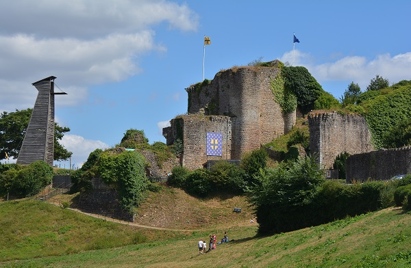 Chateau de tiffauges 3