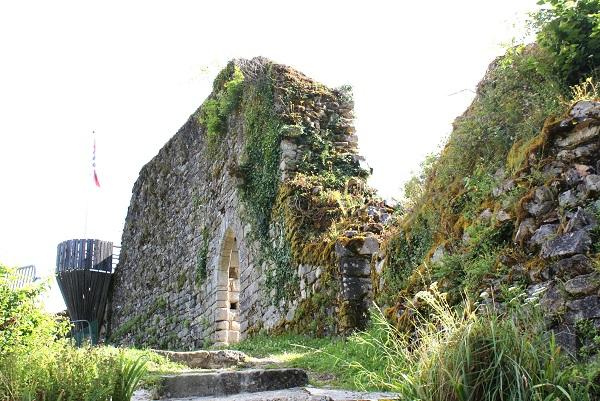 Gimel les cascades ruines chateau de la roche haute 19