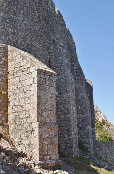 Peyrepertuse contreforts 11 233