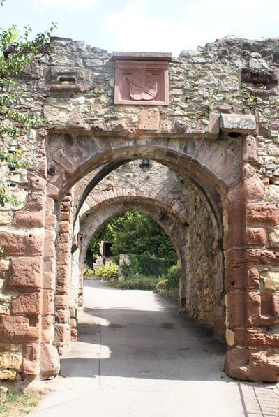 Ruines rotteln d 2